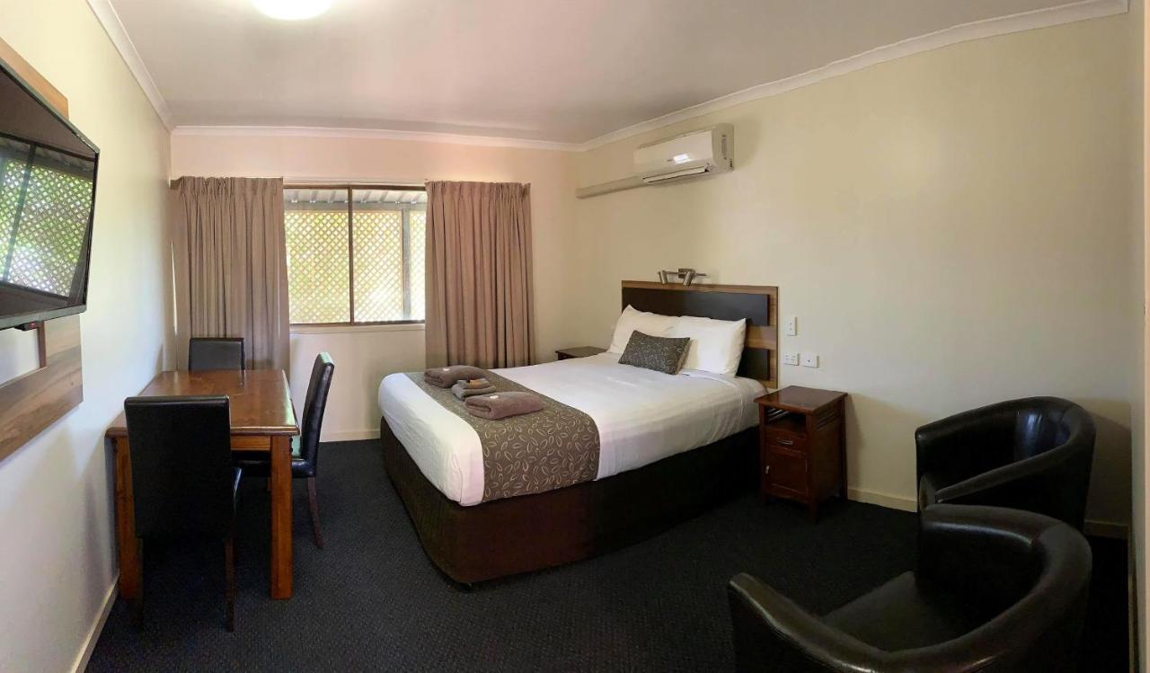 Charleville Motel Экстерьер фото