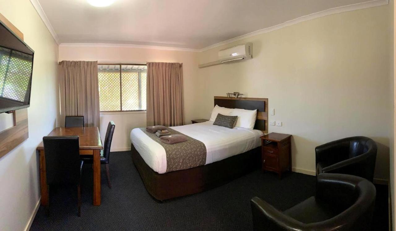Charleville Motel Экстерьер фото
