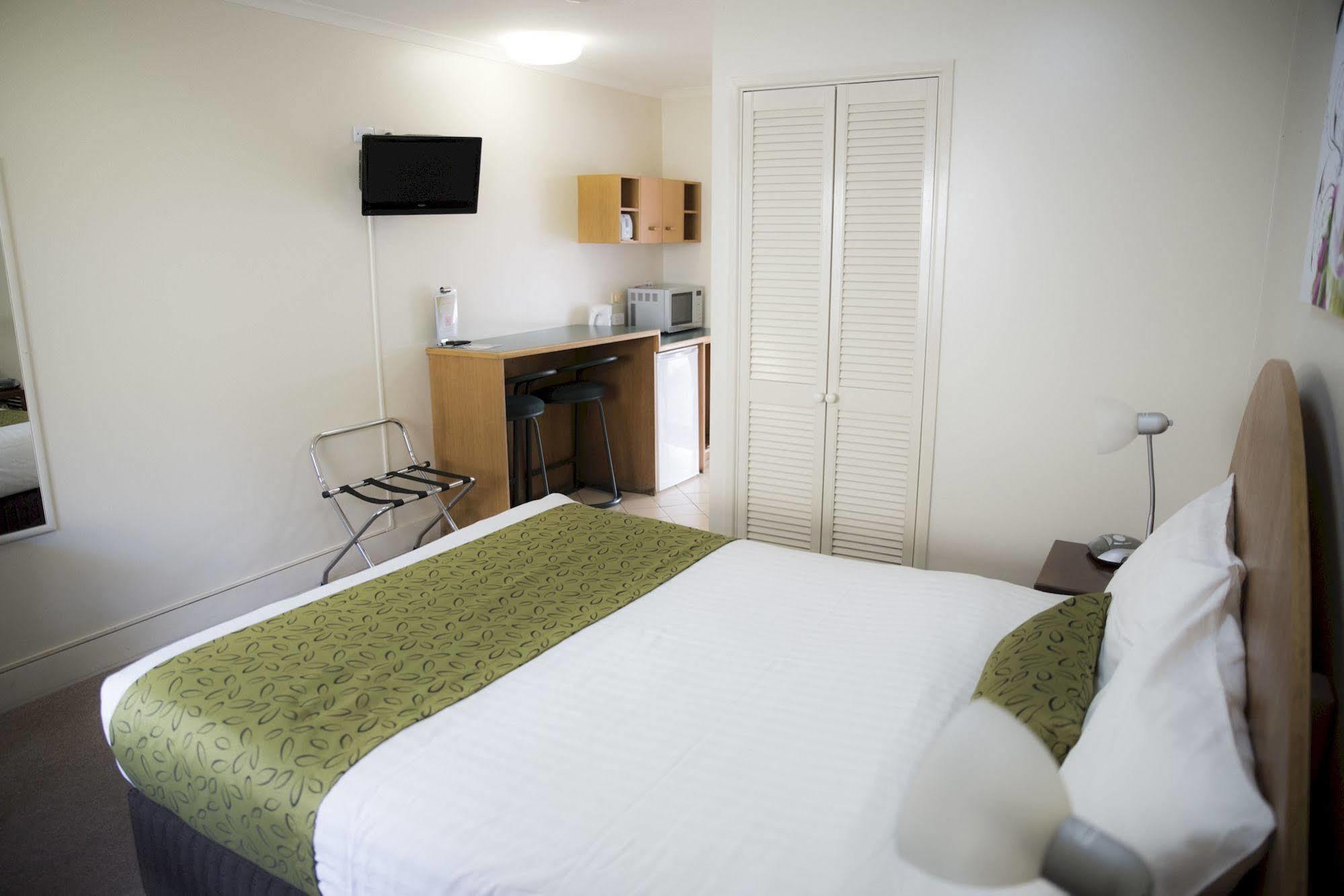 Charleville Motel Экстерьер фото